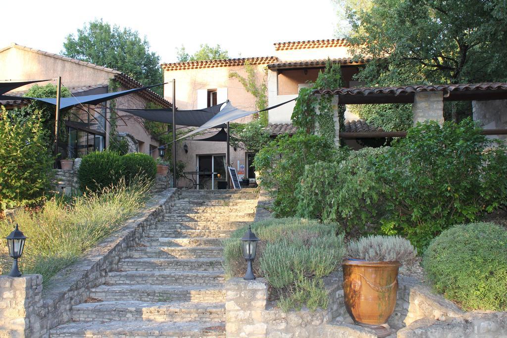 Hotel Lou Caleu Restaurant Le Rocher Des Abeilles Saint-Martin-de-Castillon المظهر الخارجي الصورة